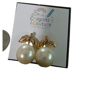 Vintage Avon Faux Pearl Gold Tone Drop Dangle Pierced Earrings Cherry Berry